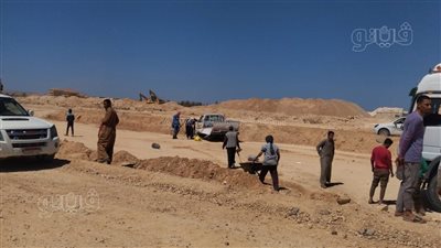 إصابة 5 أشخاص صدمتهم سيارة أثناء عبور طريق الإسكندرية مطروح