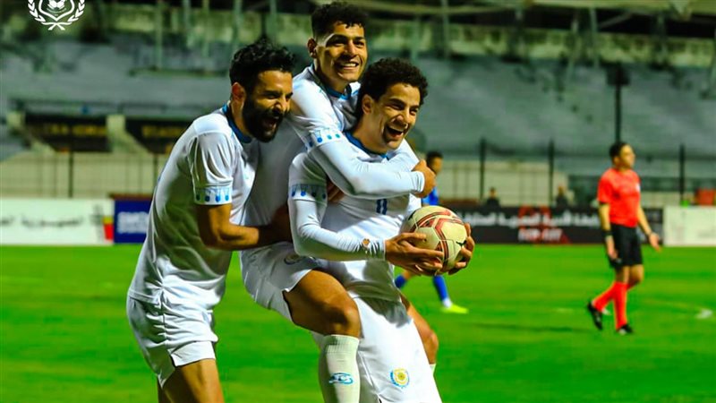 الإسماعيلي، فيتو