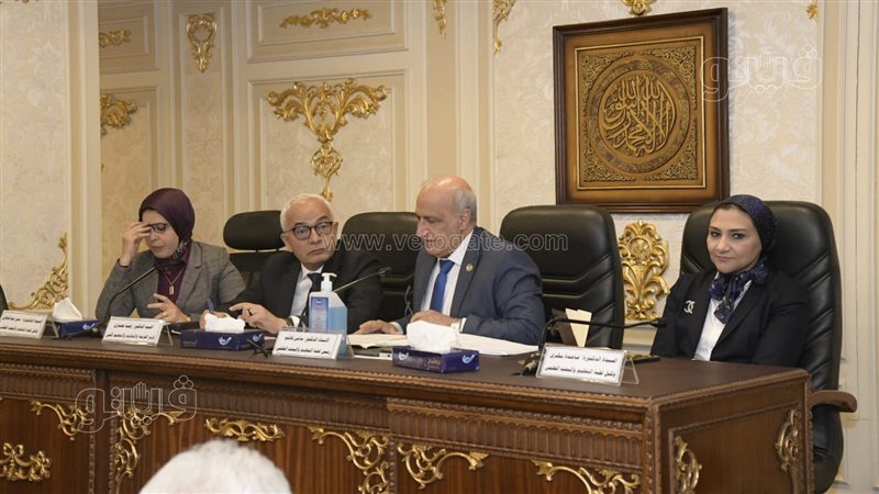 وزير التعليم الدكتور