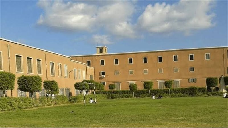 مدرسة كلية النصر