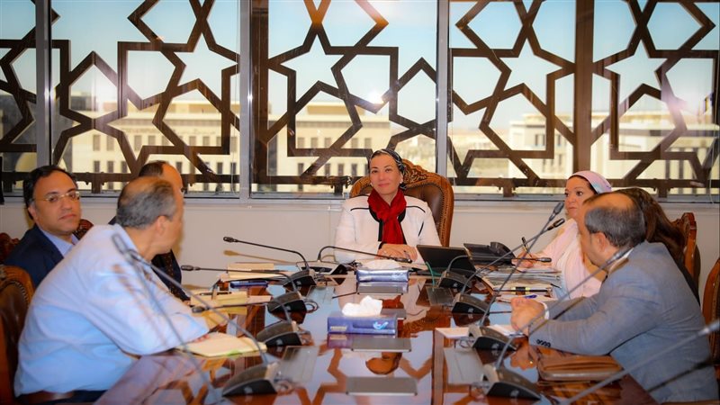 اجتماع وزيرة البيئة،