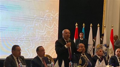 كامل الوزير يدعو رجال الأعمال إلى الاستثمار في مشروعات النقل 