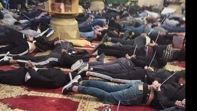 اقتحام باحات المسجد