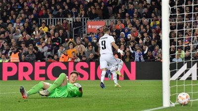 ريال مدريد يضرب برشلونة برباعية نظيفة ويتأهل لنهائي كأس ملك إسبانيا