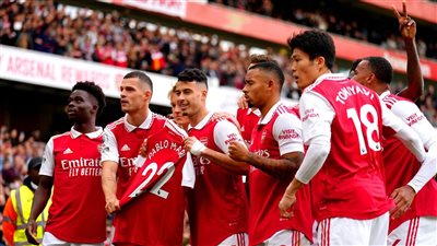 الدوري الإنجليزي، أرسنال يتقدم علي ليفربول بهدف بعد مرور 15 دقيقة 