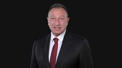 الخطيب يهنئ لاعبي الأهلي لكرة اليد وجهازهم الفني ببطولة دوري المحترفين 