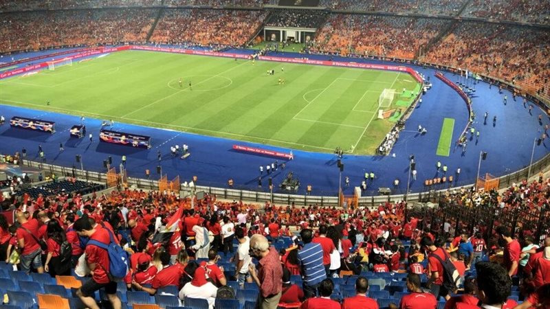 مشجعين، فيتو 