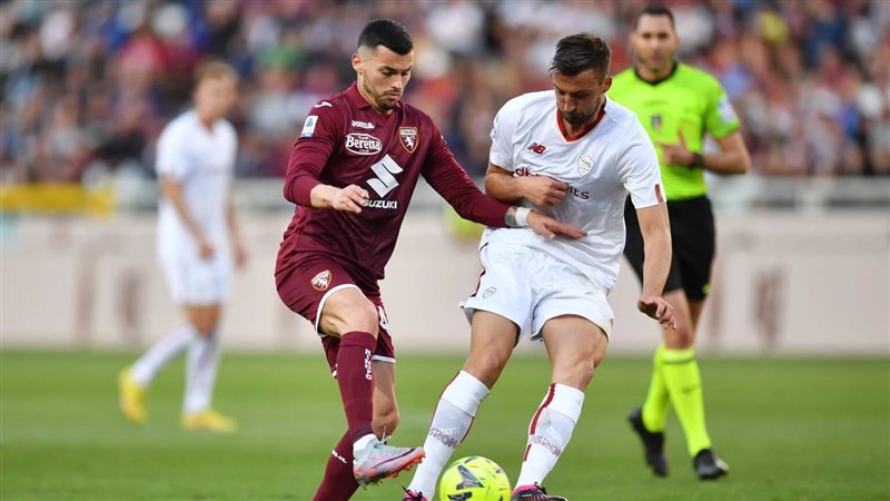 روما وتورينو، فيتو