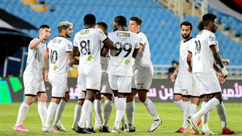 الشباب، فيتو 