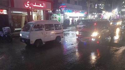 الإسكندرية تحت حصار الرعد والمطر، و6 صور ترصد غرق الشوارع 