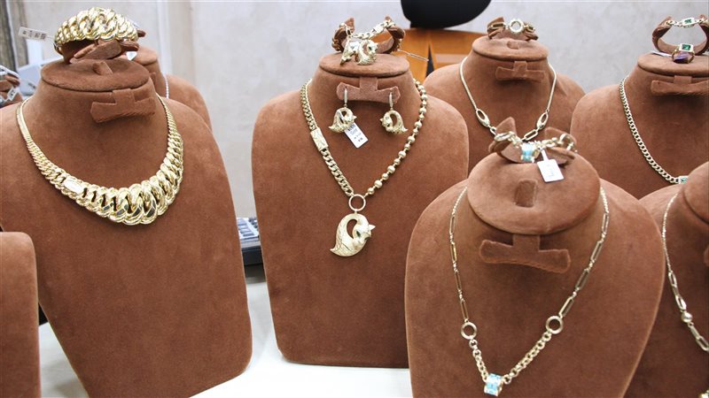 مشغولات ذهبية موضة