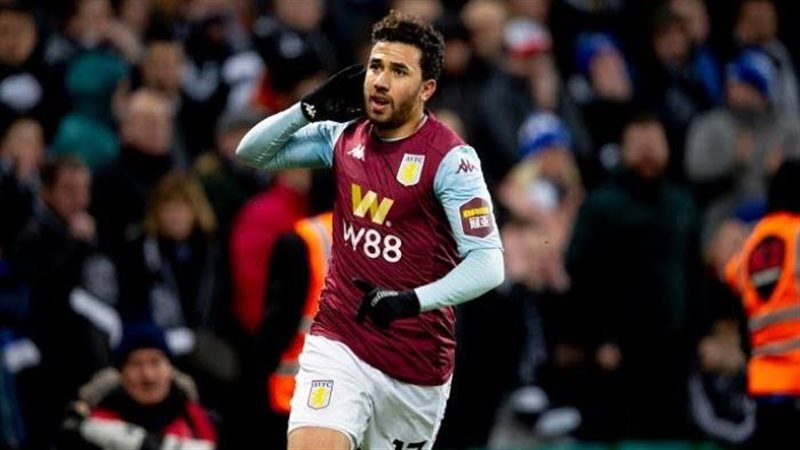 لاعب أستون فيلا محمود