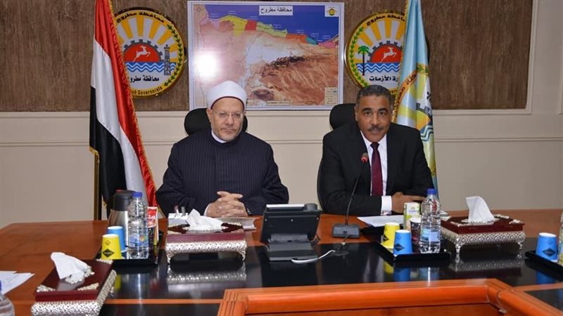 مفتي الجمهورية ومحافظ