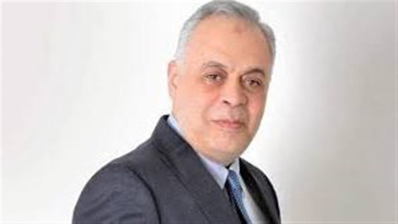 الدكتور أشرف زكي