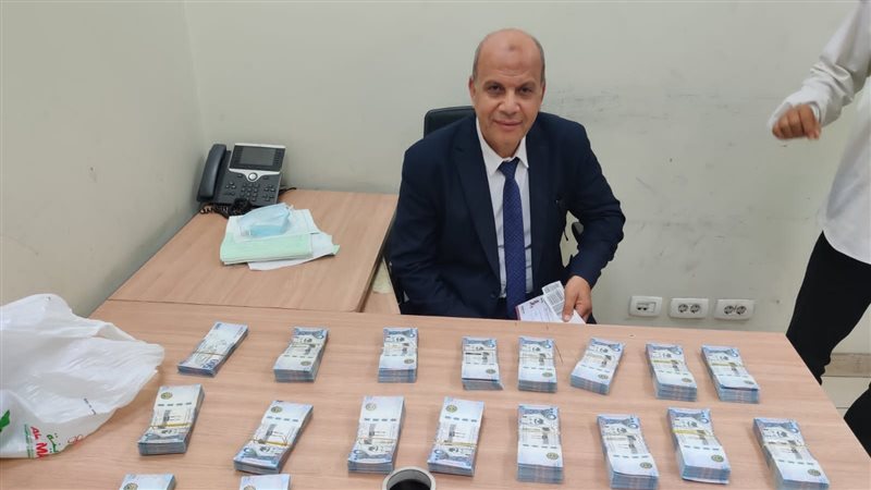 الأموال بحوزة رجال