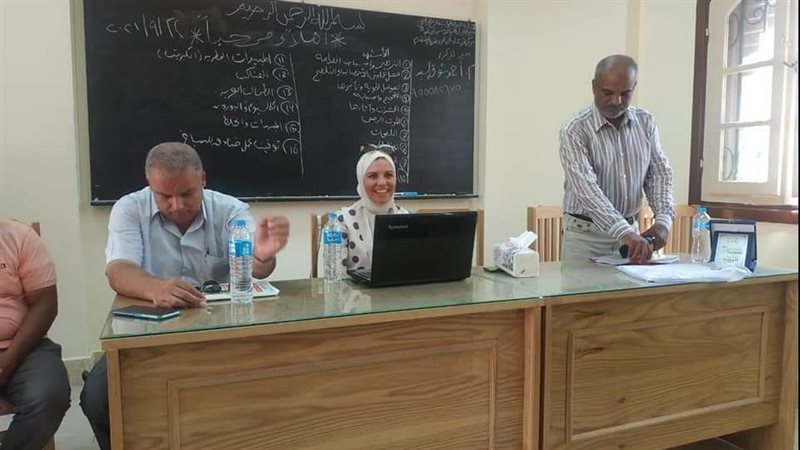 جانب من الندوة