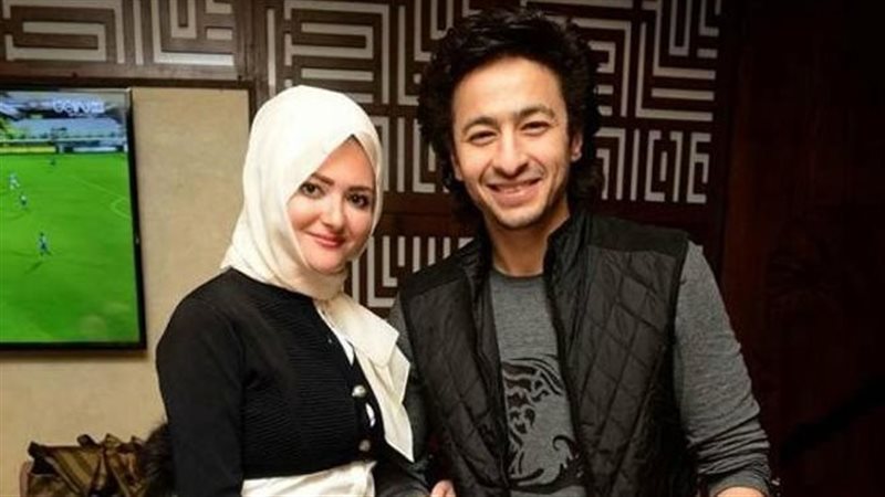 حمادة هلال وزوجته