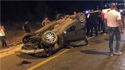 بالأسماء.. إصابة 10 أشخاص في انقلاب سيارتين ببني سويف