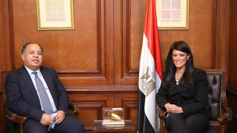 وزيرا المالية والتعاون