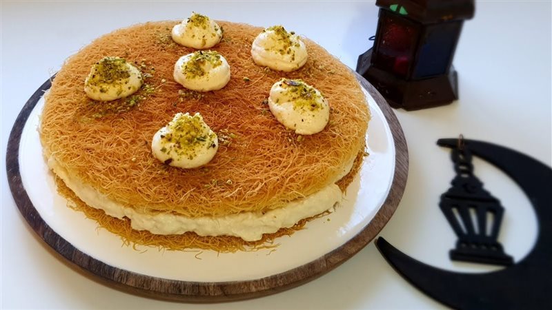 الكنافة بالقشطة،
