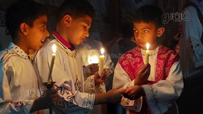 توافد الأقباط على كنائس مطروح لأداء قداس عيد القيامة المجيد (صور)