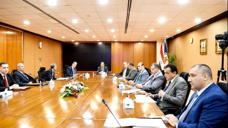 اجتماع وزير البترول،