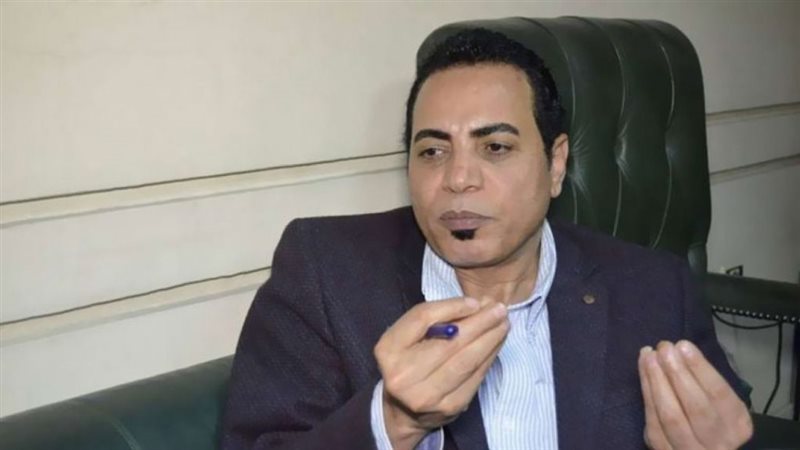 الكاتب الصحفي جمال