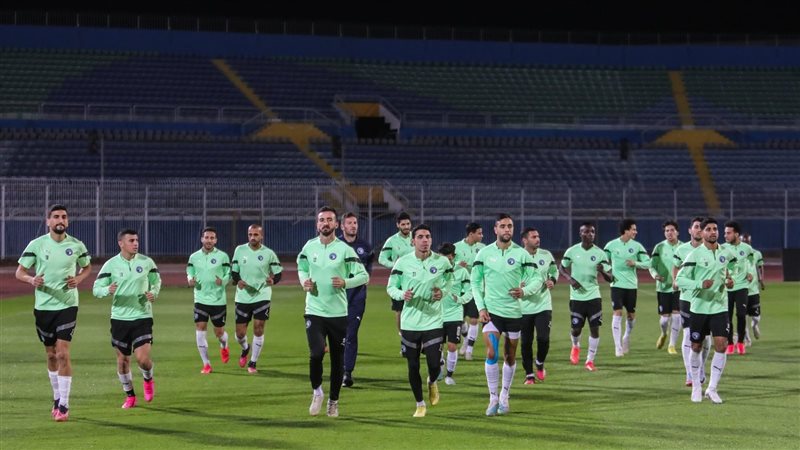 بيراميدز، فيتو