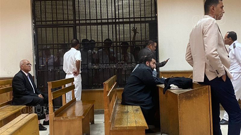 محاكمة المتهمين بتعذيب