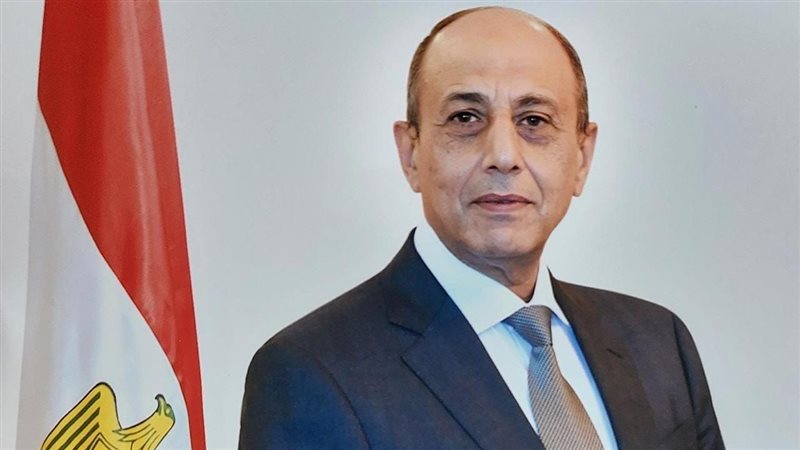وزير الطيران الفريق