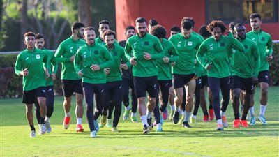 المصري يصرف جزءا من مديونياته بعد دعم محافظ بورسعيد 