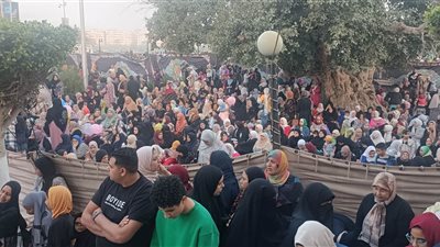 تكبيرات العيد وفرحة الأطفال.. أجواء أداء صلاة عيد الفطر بالبحيرة (فيديو)