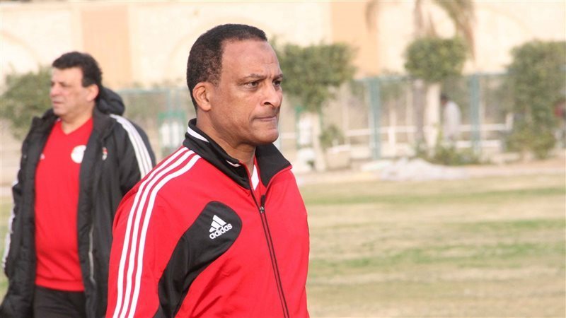 أسامة عرابى نجم النادي