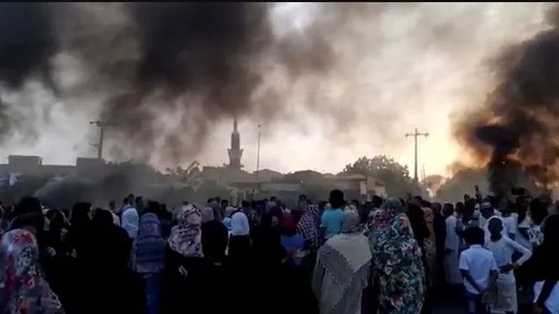 أحداث السودان، فيتو