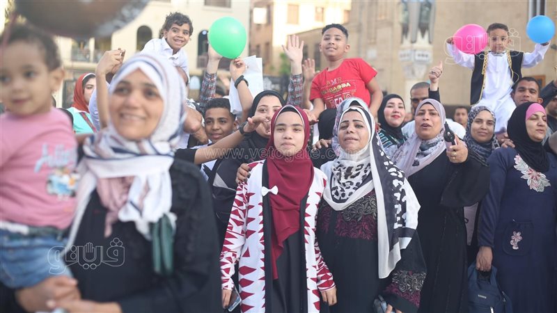 الأسر من ساحة مسجد