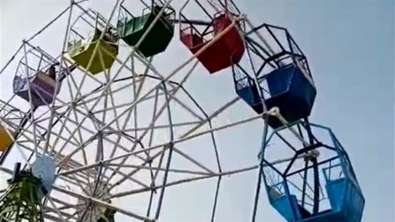إصابة فتاة بكسور