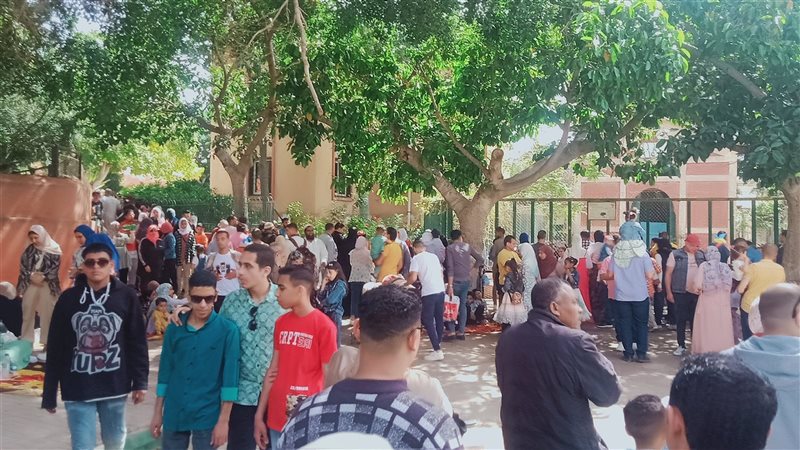 إقبال كثيف على حديقة