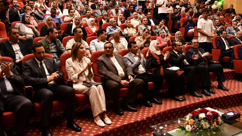 وزير الشباب يفتتح