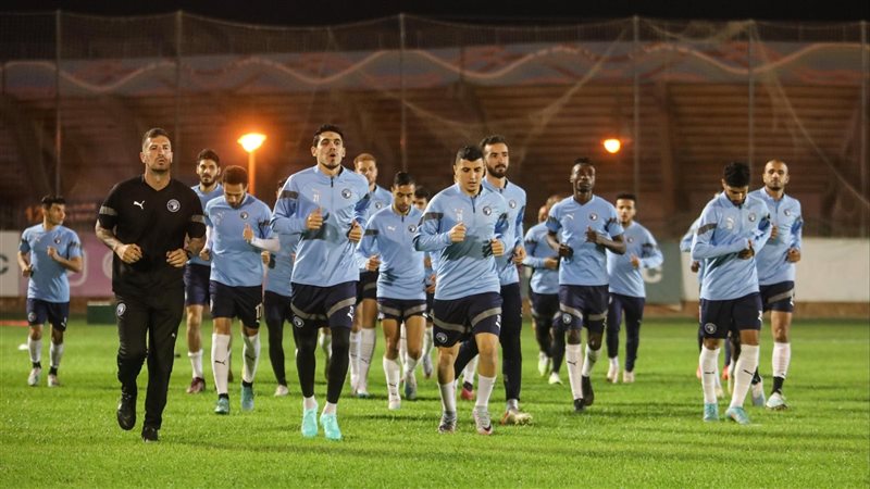 بيراميدز، فيتو