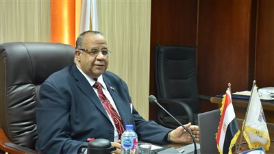 رئيس جامعة الأقصر يشدد على الانتهاء من التجهيزات قبيل انطلاق الامتحانات 