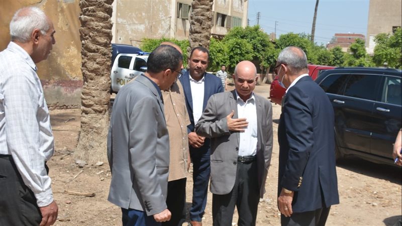 محافظ القليوبية خلال
