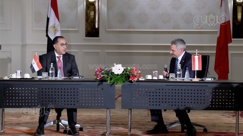 رئيس الوزراء والمستشار