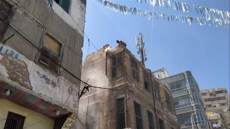 ميل عقار من 9 أدوار