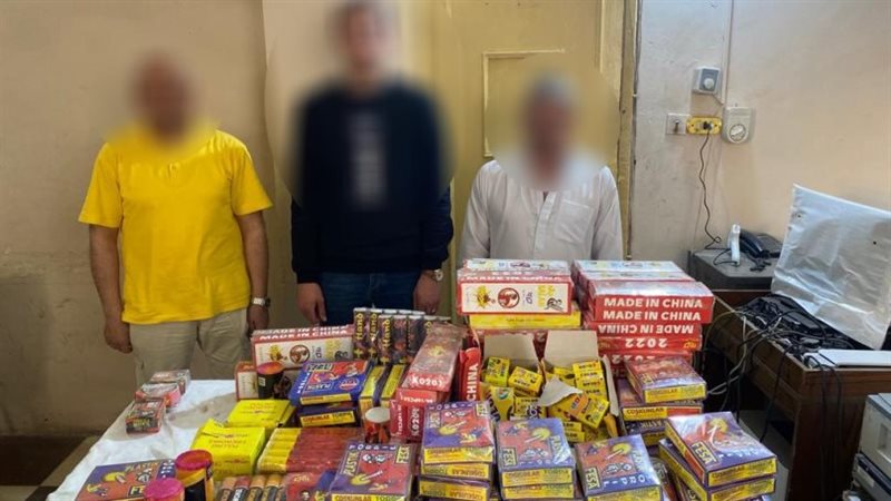 الالعاب نارية المضبوطة،