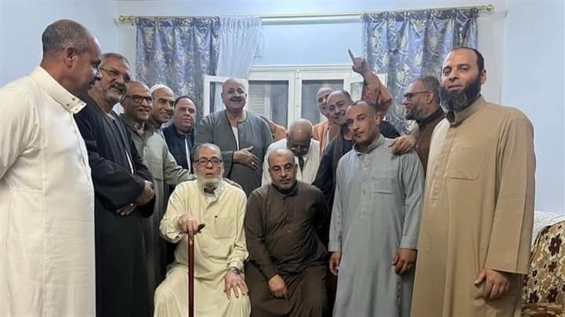 جلسة عرفية تنهي خلافات