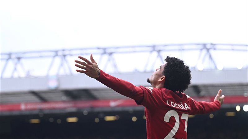 لويس دياز، فيتو