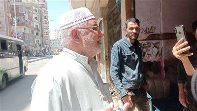 جيران الفنان مصطفى درويش بالبحيرة: زار دمنهور في العيد ووزع عيدية على الفقراء