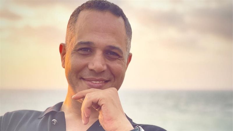 وفاة الفنان مصطفى