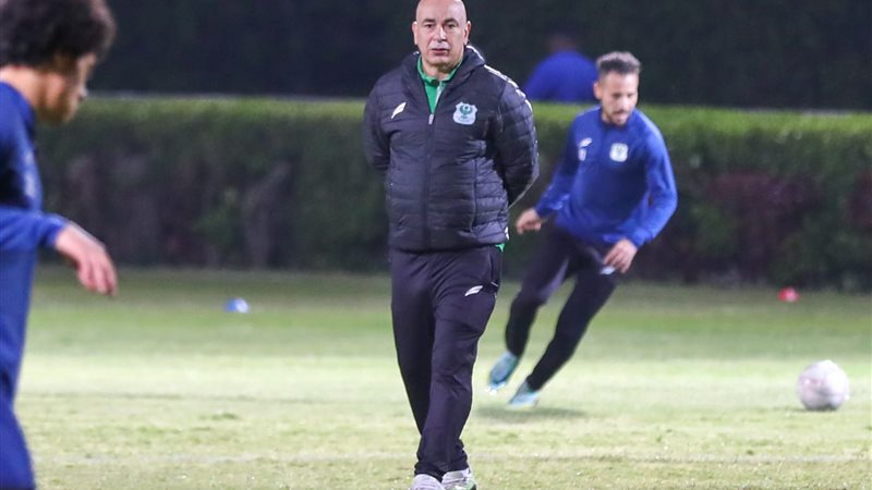 حسام حسن المدير الفني