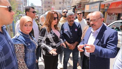 محافظ دمياط تتفقد الشوارع المدرجة بمشروع تطوير المناطق غير المخططة 